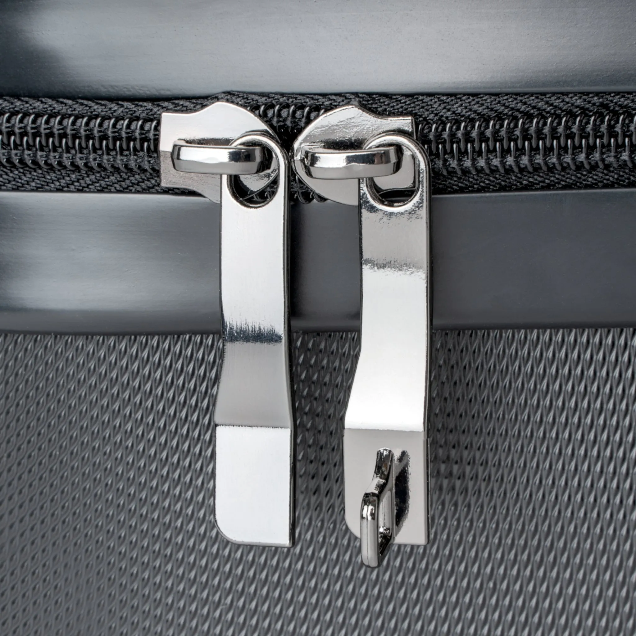 Explorer - Stylish Travel Suitcase for All Your Needs