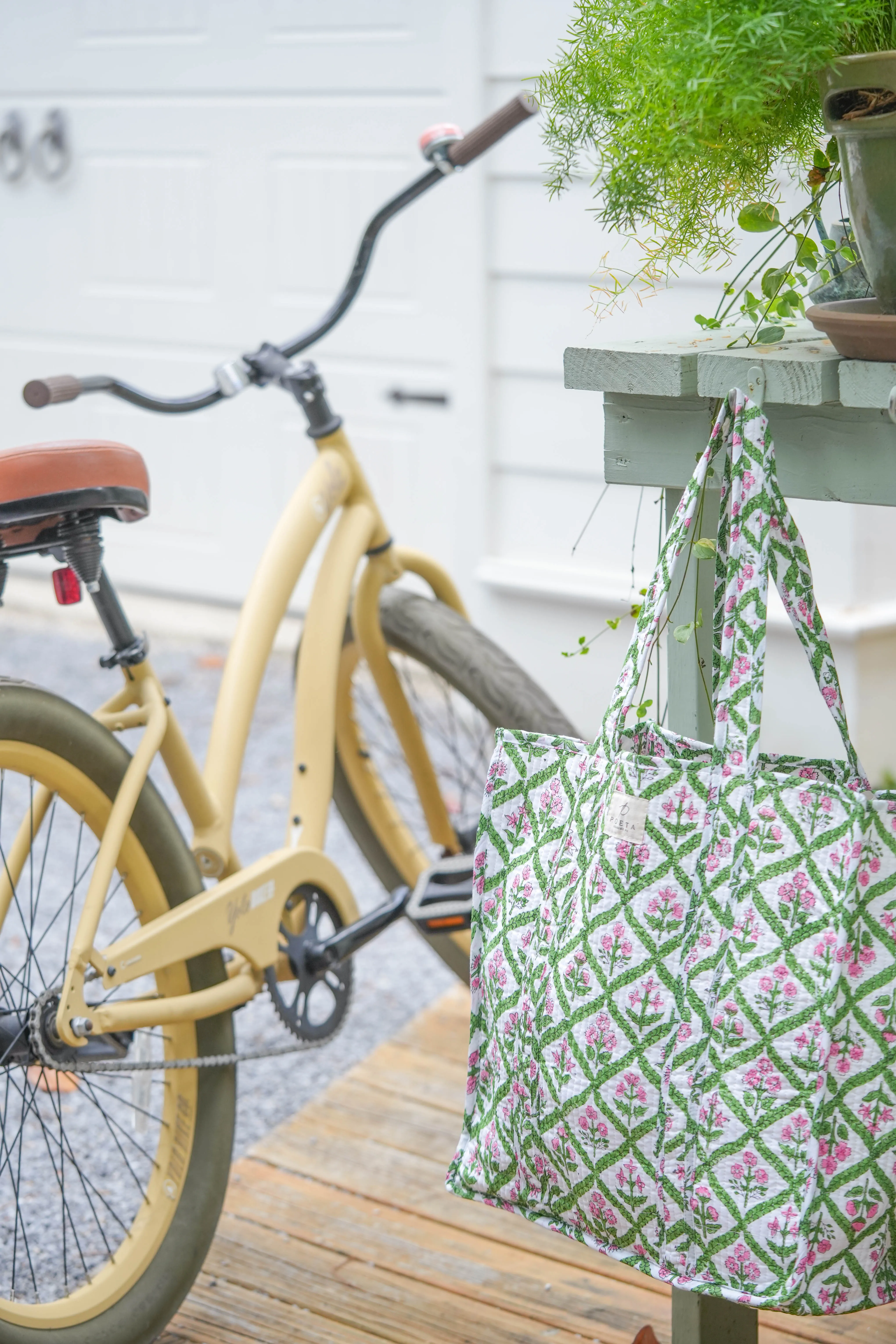 Garden Lattice Tote