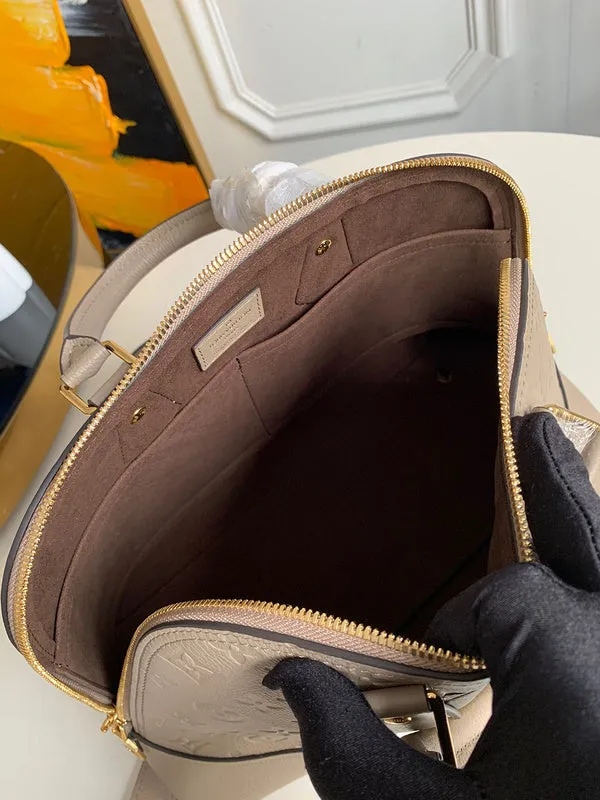 LOV2 Bags - Fashion Bags  1855