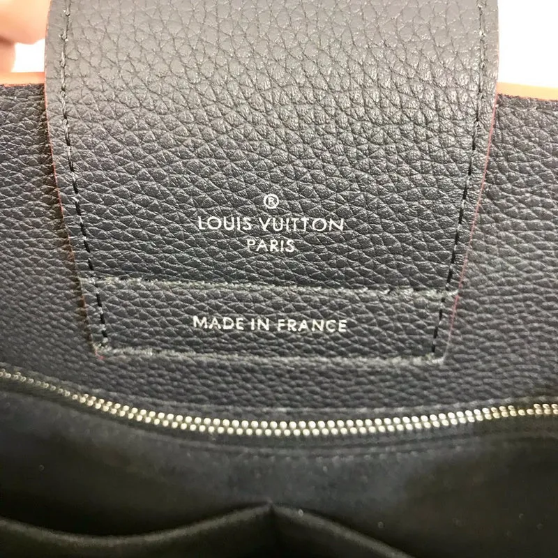 LOV2 Bags - Fashion Bags  2051