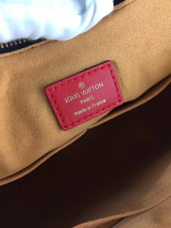 LOV2 Bags - Fashion Bags  2076