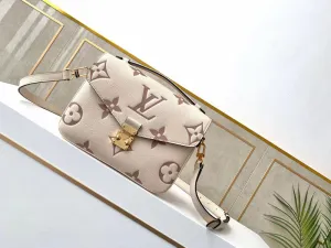 LOV2 Bags - Fashion Bags  2544