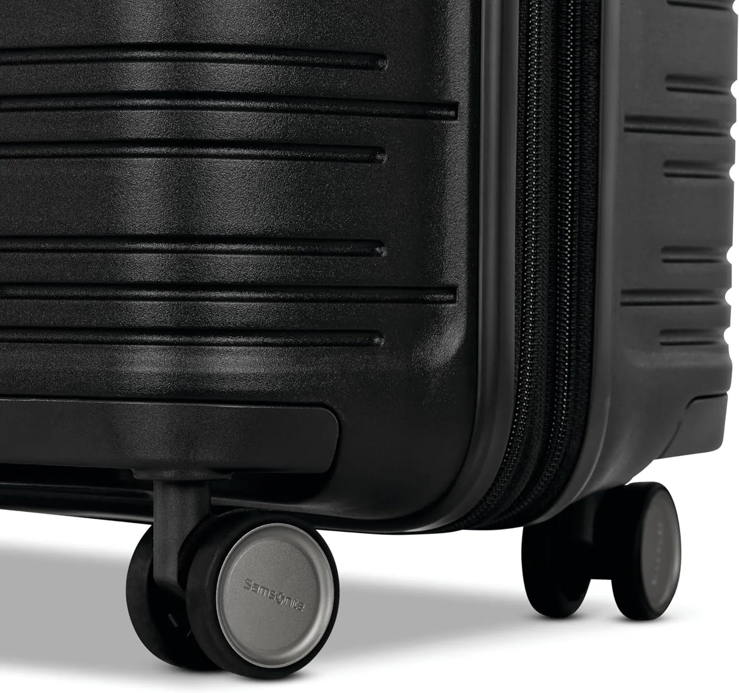 Samsonite Elevation Plus - Large Hardside Luggage - Scratch Resistant Polypropylene Shell, RightHeight™ Adjustable Handle, Integrated AirTag Holder, TSA Lock, WetPak™ Compartment - Triple Black